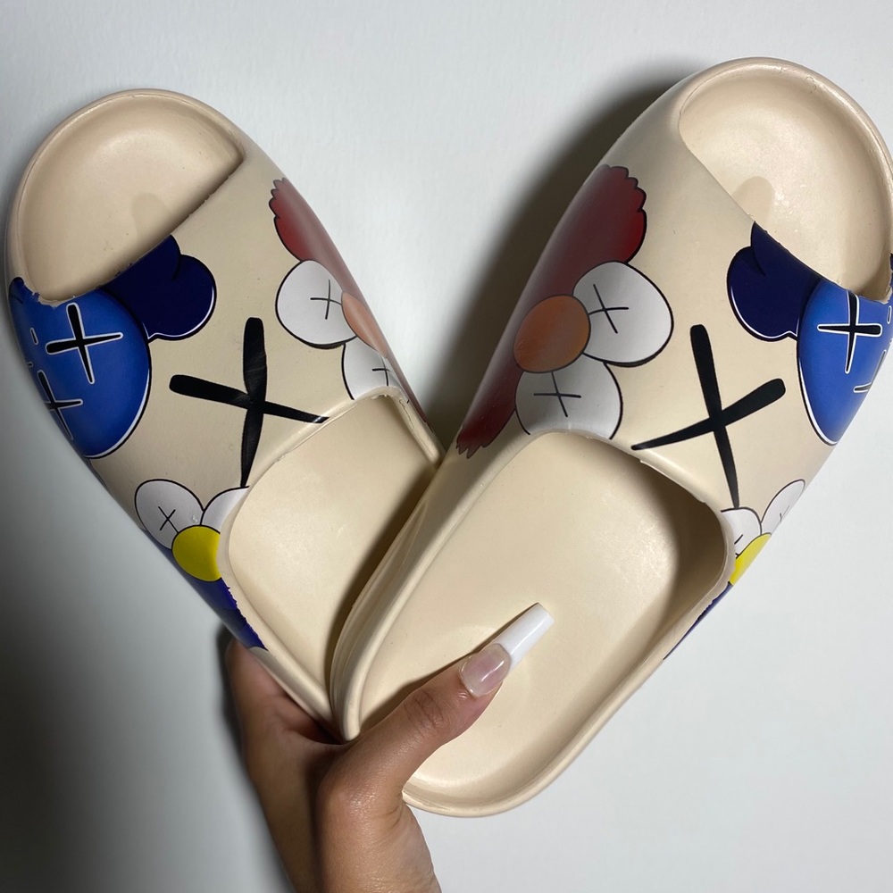 Yeezy x Kaw Slides